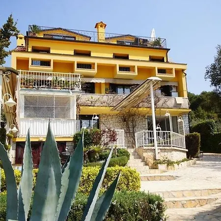 In With Sea View, Balcony, Air Conditioning, W-lan 81-3 Guest house Rovinj